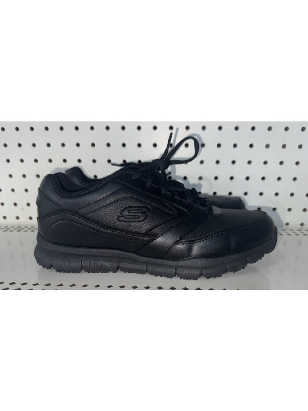 Skechers Work Nampa Wyola Womens Slip Resistant Work Shoes Size 9 WIDE Black